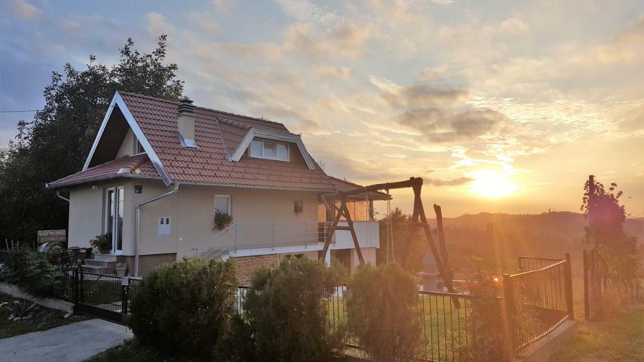 Elizabeta Holiday Home Strigova ภายนอก รูปภาพ