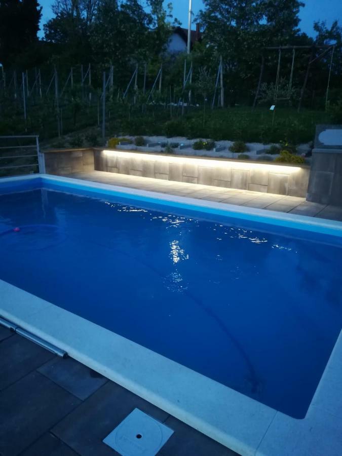 Elizabeta Holiday Home Strigova ภายนอก รูปภาพ